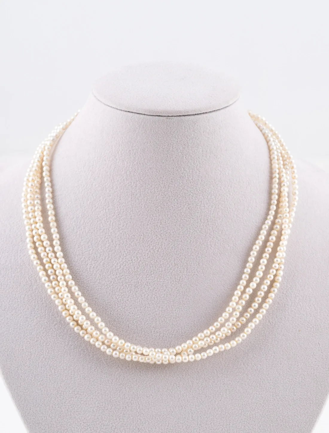 Collier Perles fines 4 Rangs & Fermoir Or Jaune