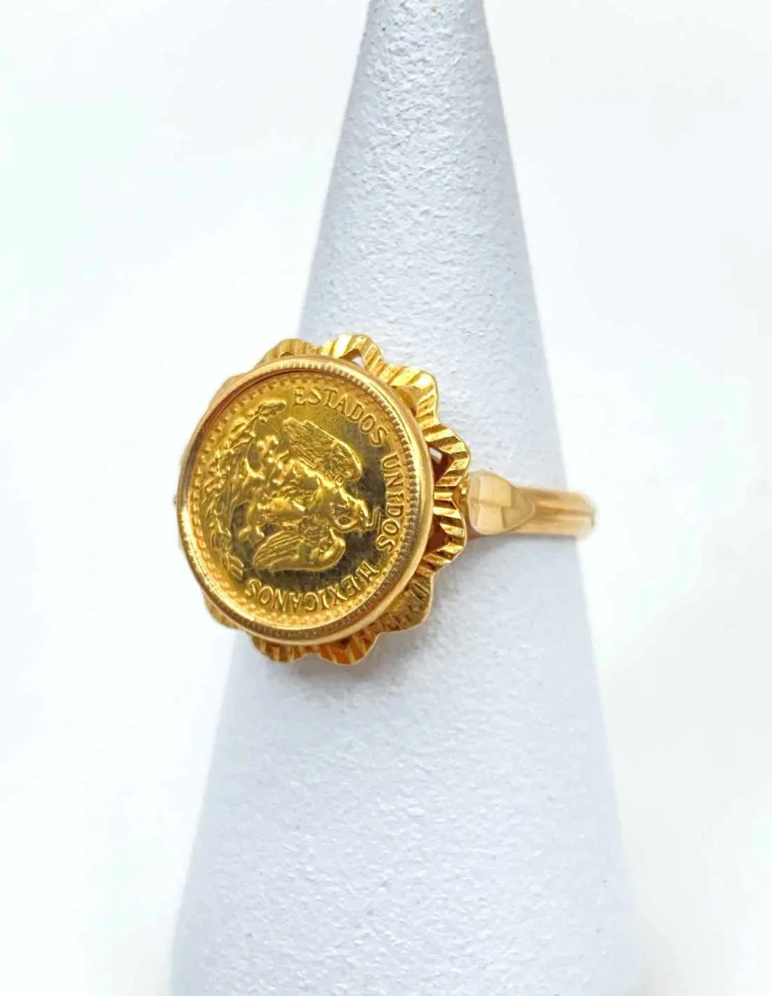 Bague Ancienne Or Jaune & Pièce d'Or 2 Pesos