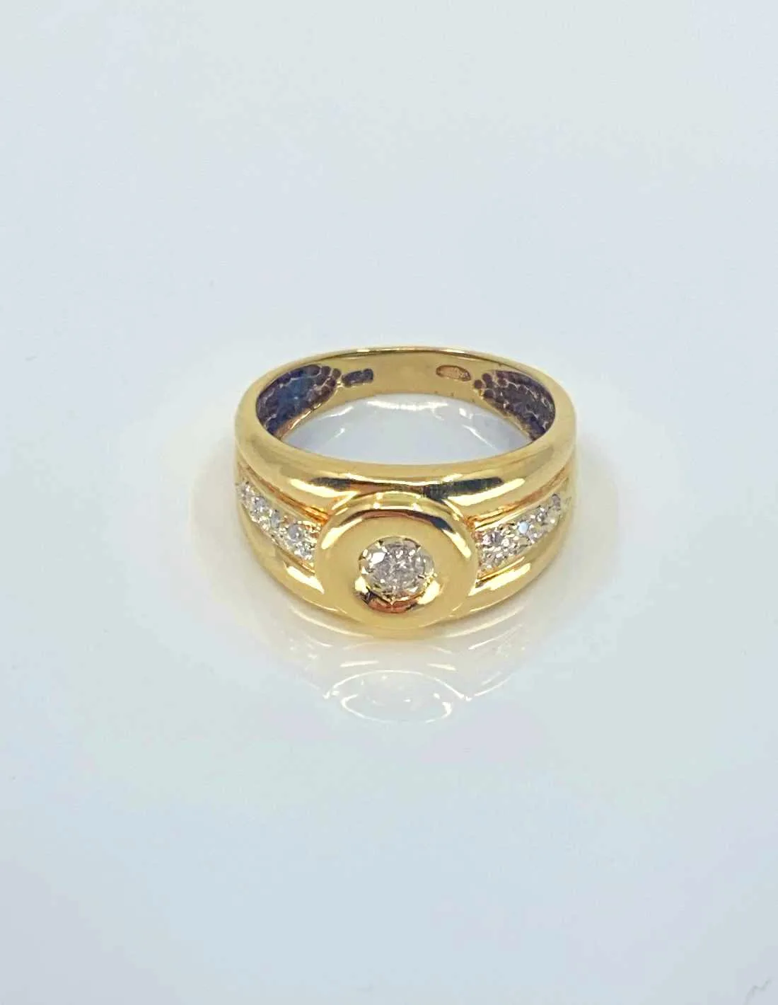 Bague en or jaune (18 carats) et diamants