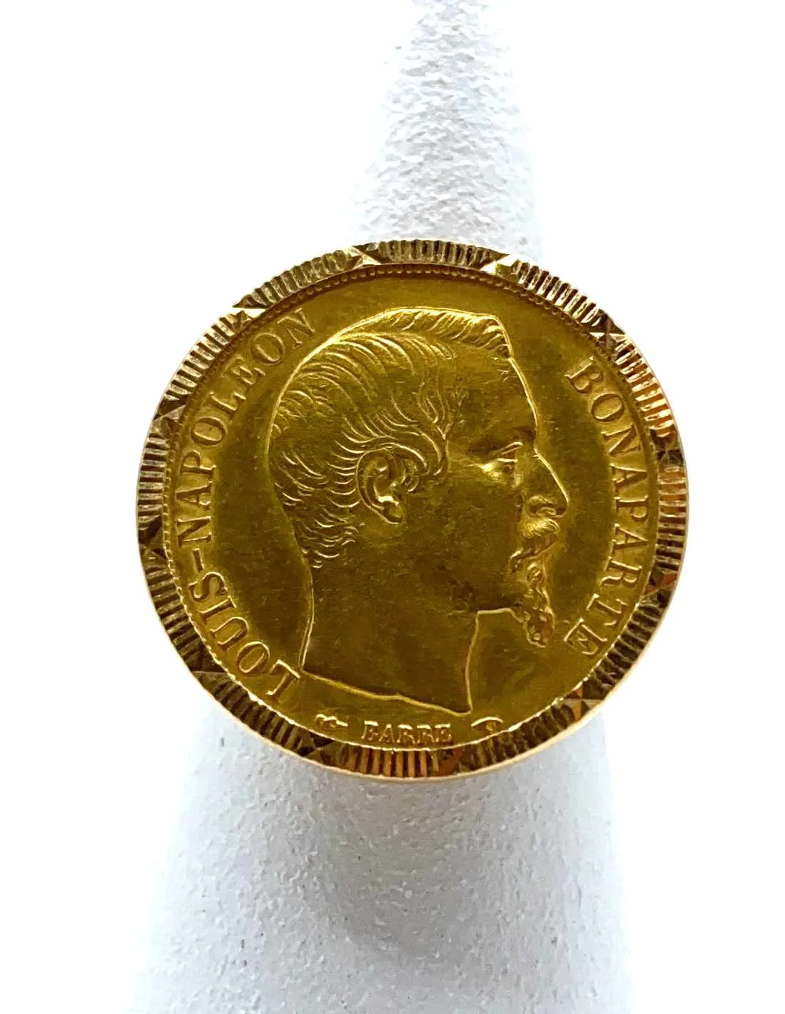 Bague ancienne en or jaune avec pièce 20 francs