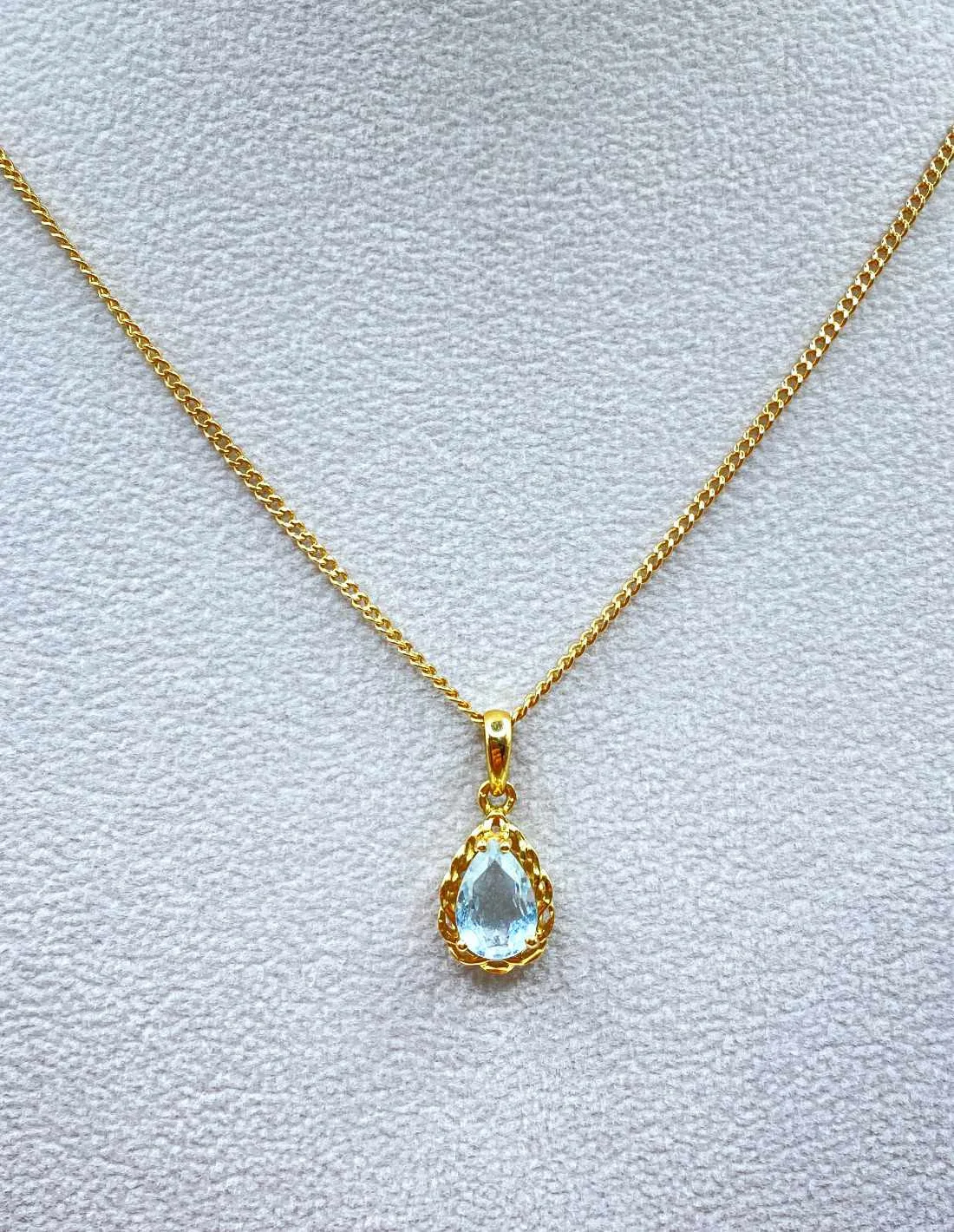 Chaine Or Jaune 18K & Pendentif Goutte Topaze