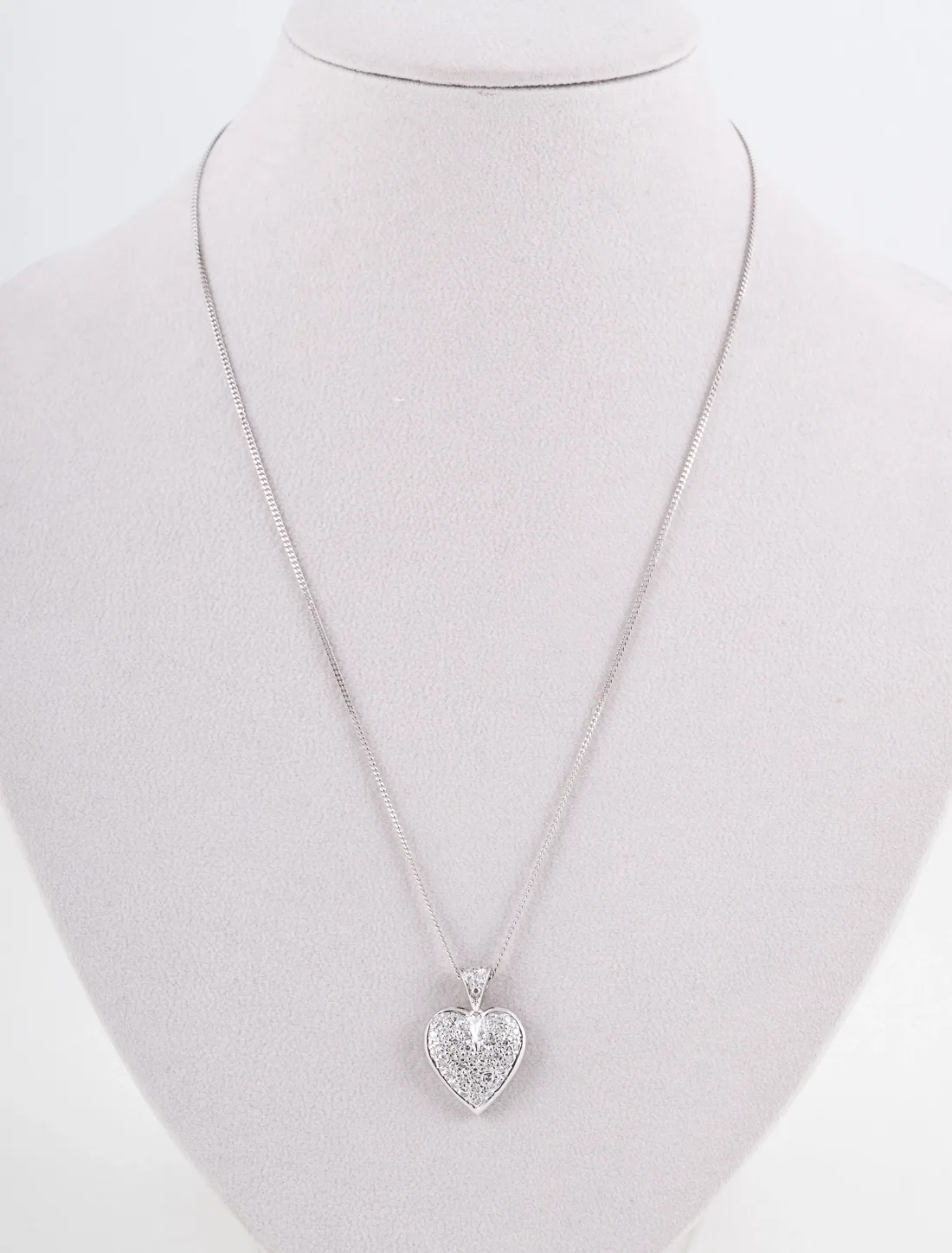 Collier Pendentif Romantique Or Blanc & Diamants