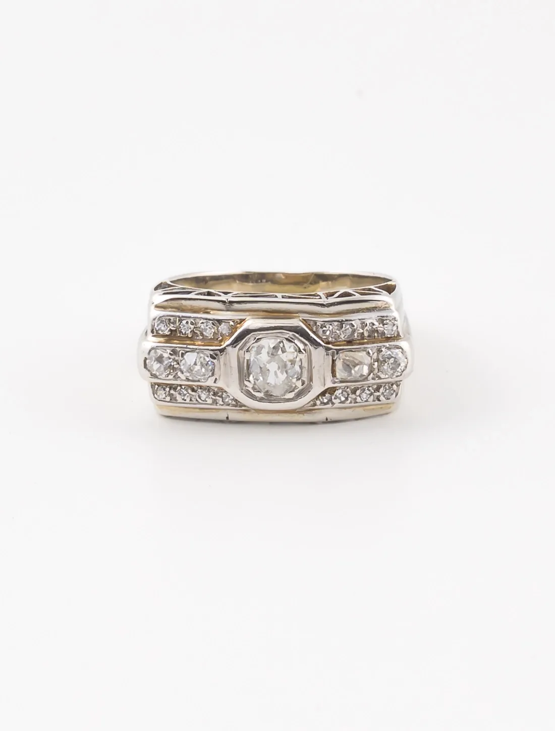 Bague Art Déco Or Blanc, Platine & Diamants