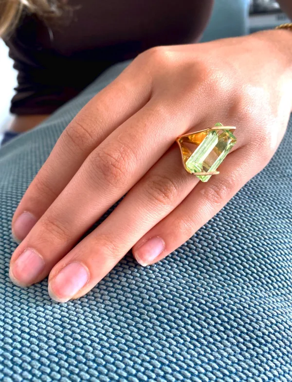 Bague Design Or Jaune & Spinelle Verte