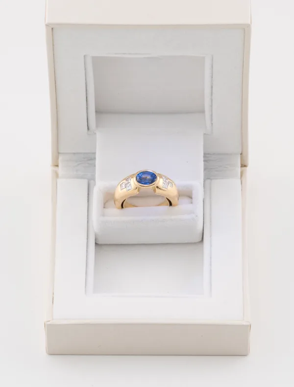 Bague Or Jaune, Saphir Ceylan & Diamants