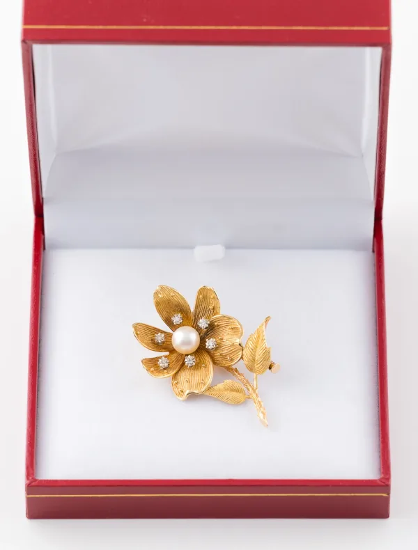 Broche Fleur Perle & Diamants