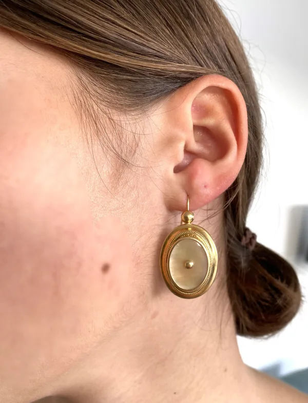 Boucles d'oreilles or et nacre style antillais