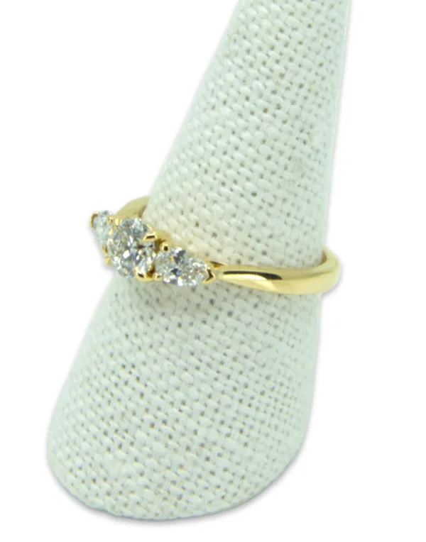 Bague Fiancailles Solitaire Epaulé