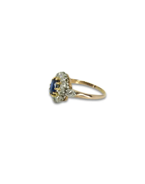 Bague pompadour saphir et diamants