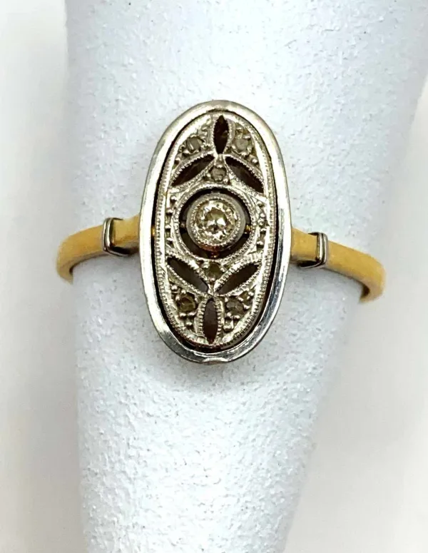 Bague vintage Art Déco en or jaune, blanc & diamants