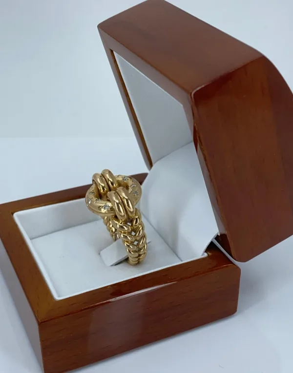 Bague or jaune et diamants