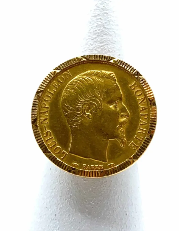 Bague ancienne en or jaune avec pièce 20 francs