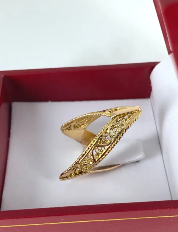 Bague Filigrane en V Or Jaune 18K