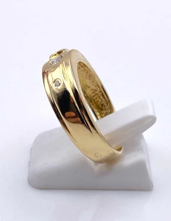 Bague or jaune 18 carats et diamant (0.10 carat)