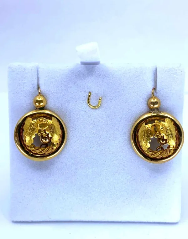 Boucles d'Oreilles Créoles Chenilles Vintage en Or Jaune