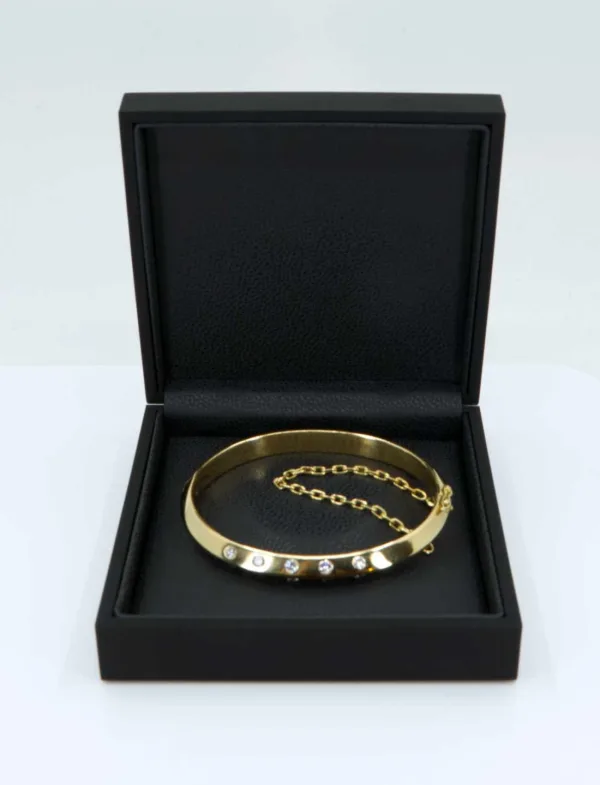 Bracelet Demi-Jonc Ovale Ouvrant Or Jaune & Diamants