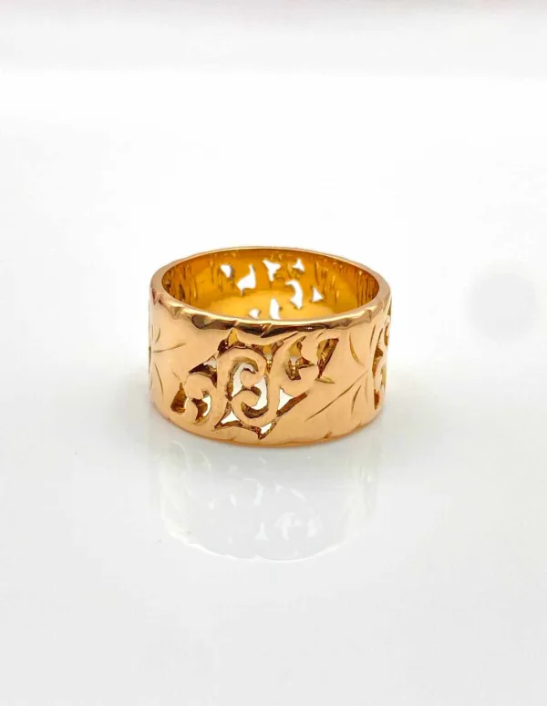 Bague ciselée en or 18 carats