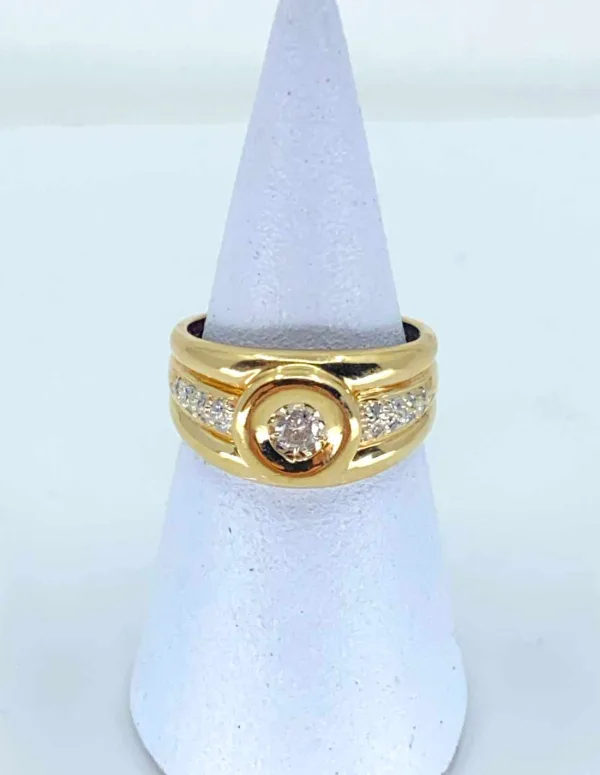 Bague en or jaune (18 carats) et diamants