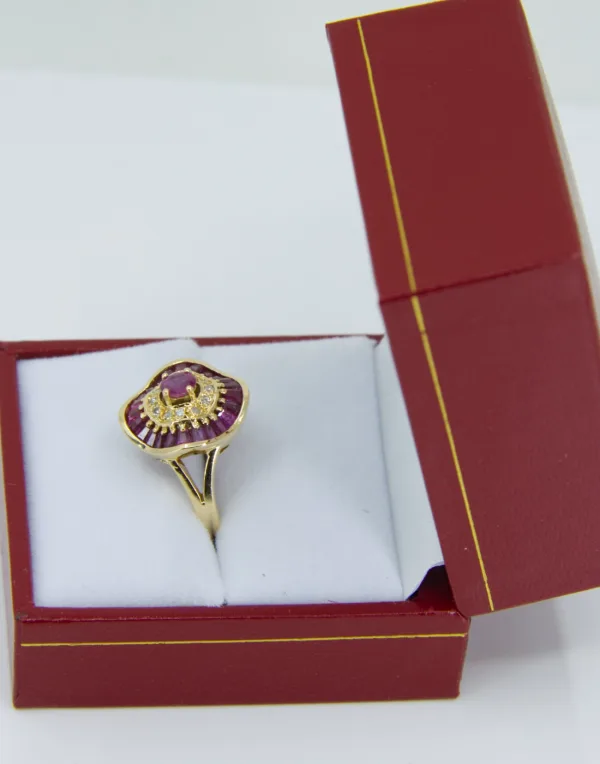Bague Jupe Or Jaune & Saphirs Roses