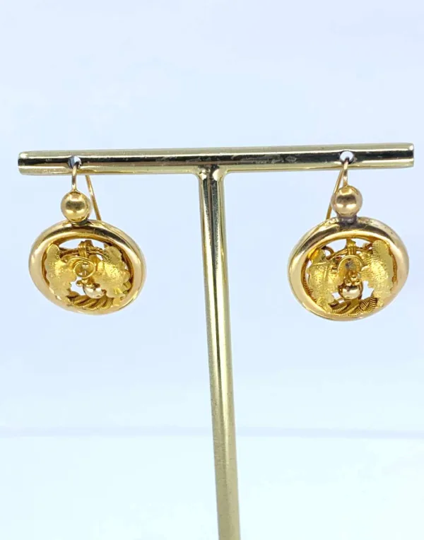Boucles d'Oreilles Créoles Chenilles Vintage en Or Jaune