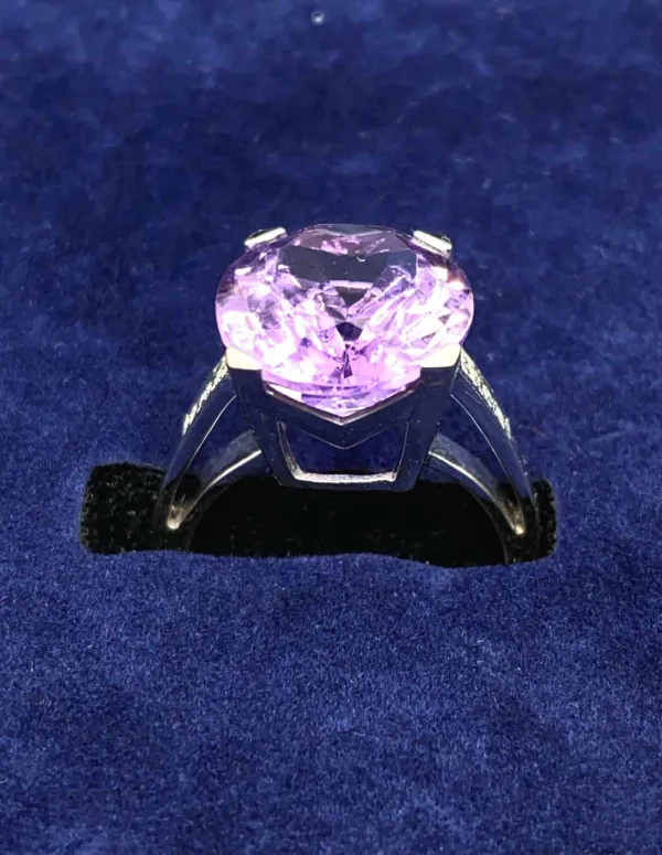 MAUBOUSSIN - Bague Or blanc Améthyste et Diamants
