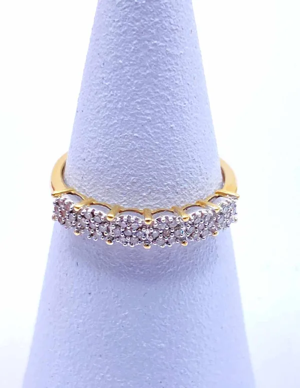 Bague alliance en or jaune, or blanc et diamants