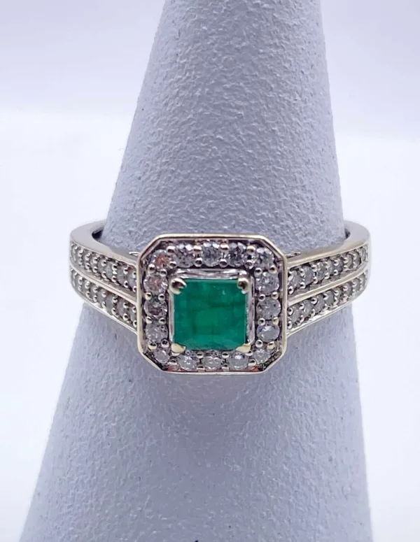 Bague Diamants & Emeraude