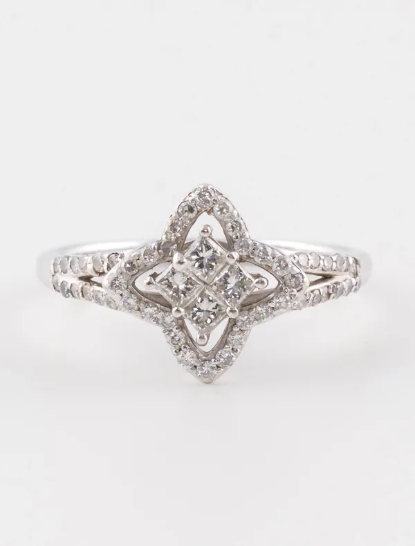 Bague Ancienne Or Blanc & Diamants