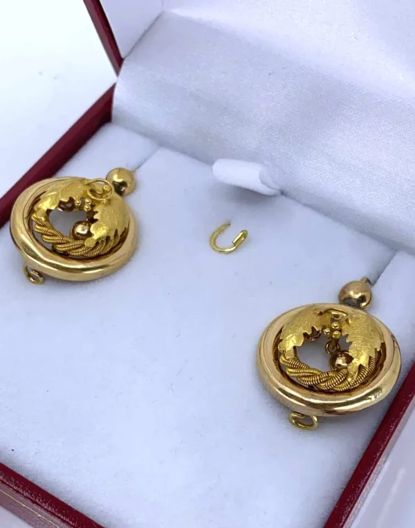 Boucles d'Oreilles Créoles Chenilles Vintage en Or Jaune