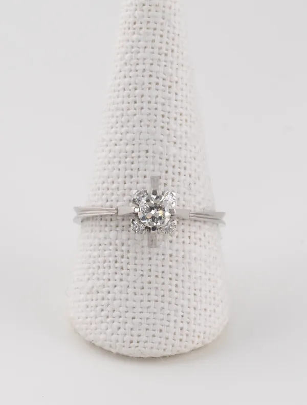 Bague Solitaire Ancienne Platine