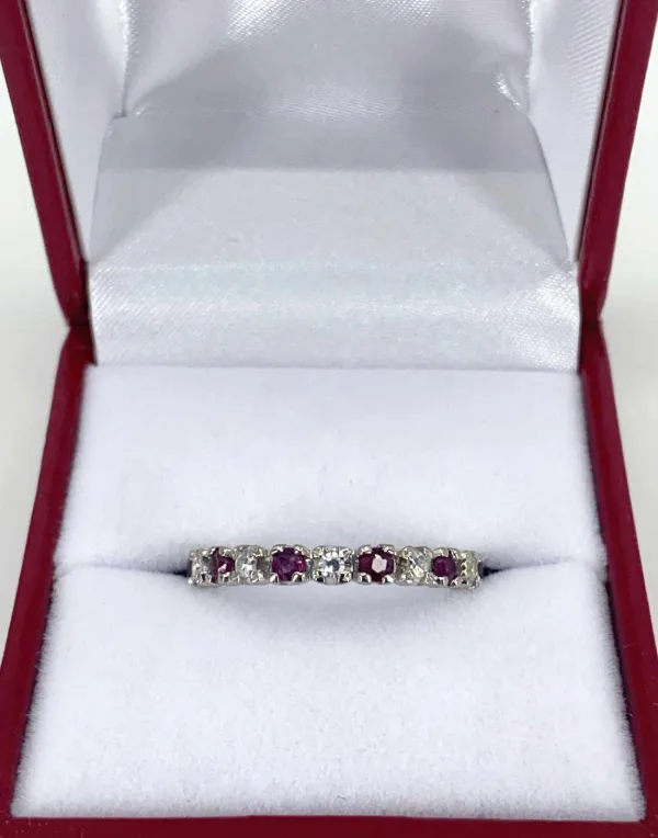 Alliance Tour Complet Or Blanc, Rubis & Diamants