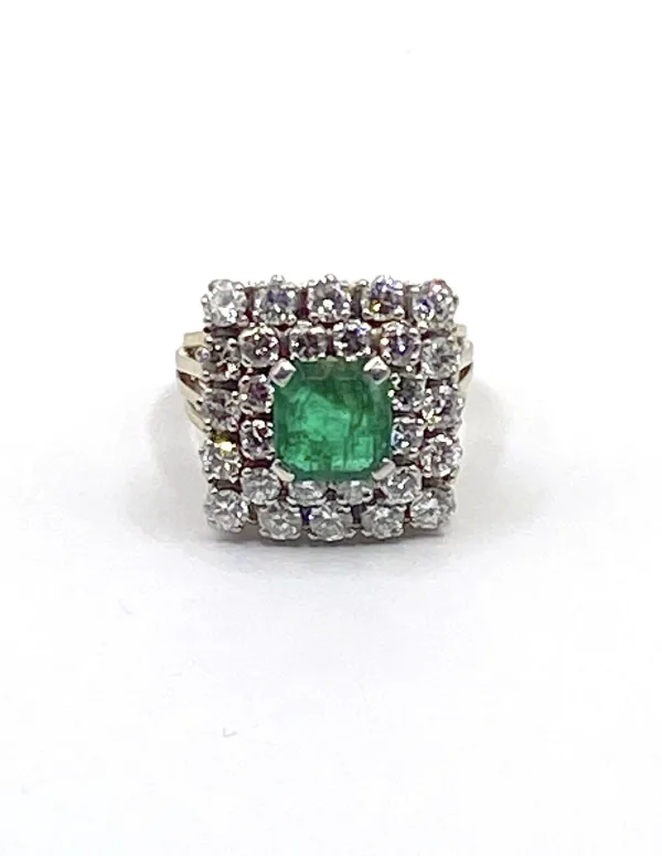 Bague or blanc émeraude diamants