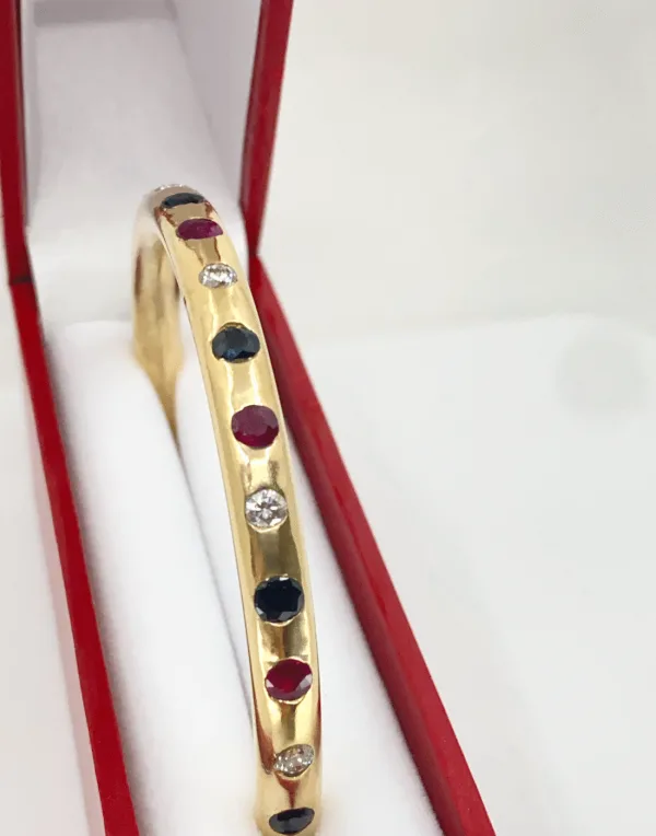 Bracelet Jonc Massif Or Diamants, Rubis & Saphirs