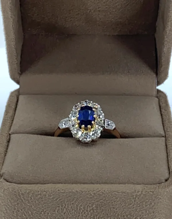 Bague pompadour saphir et diamants