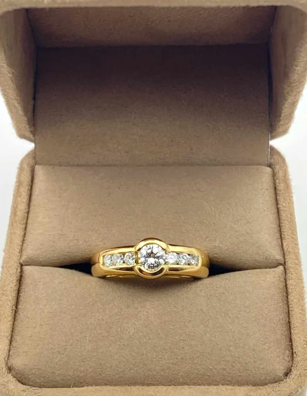 Bague Or Jaune 18k & diamants